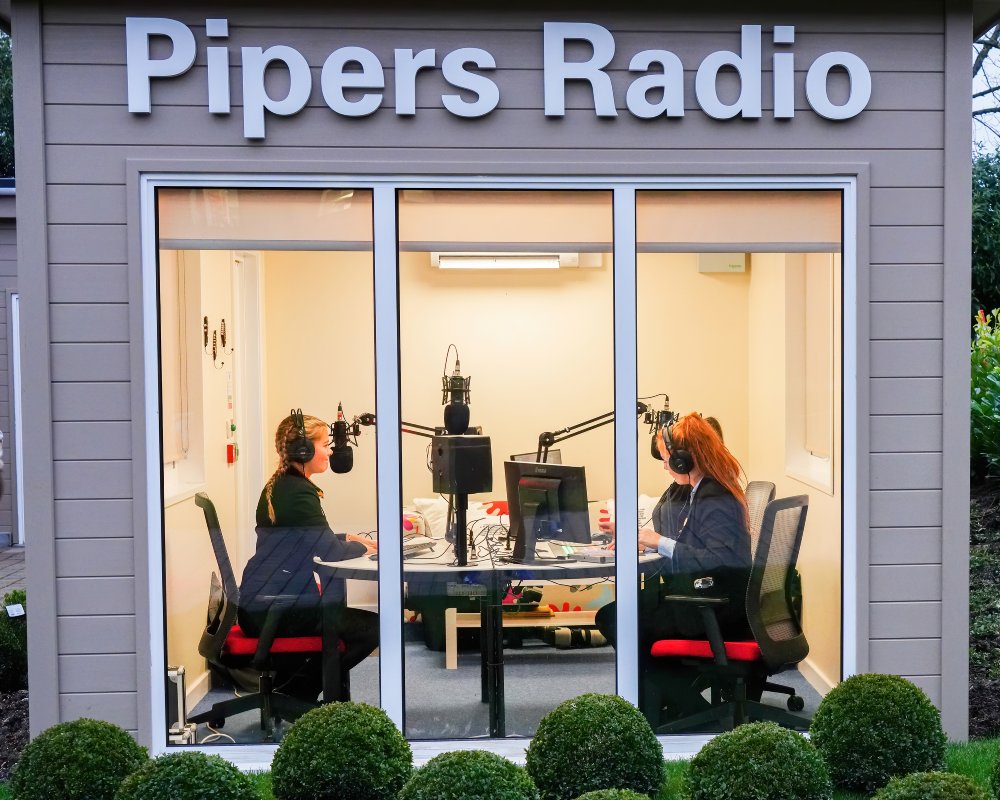 Sixth Form Facilities and Resources Pipers Corner School